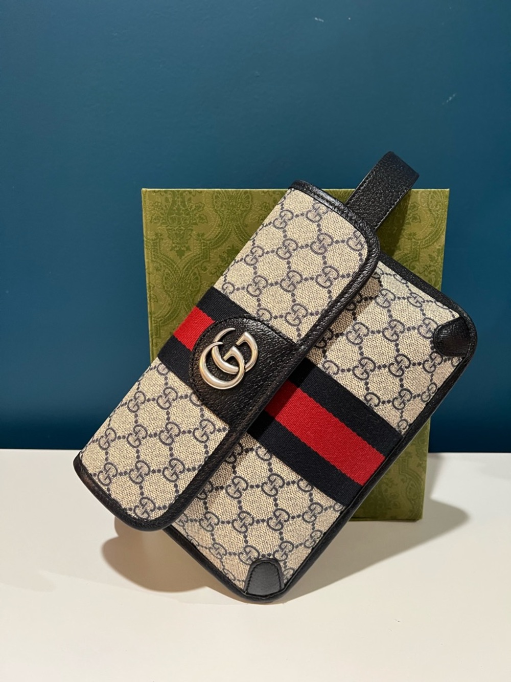 NWT: Gucci GG Supreme Belt Bag/Crossbody with Navy and Red Web Stripe - Picture 2 of 9